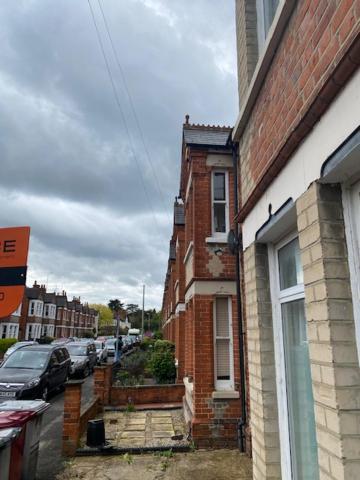 Berks Luxury Serviced Apartments,5 Bedrooms, 5 Double Beds, 2 Bathrooms, Free Super Fast Wifi & Parking Earley Luaran gambar