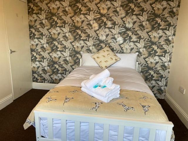Berks Luxury Serviced Apartments,5 Bedrooms, 5 Double Beds, 2 Bathrooms, Free Super Fast Wifi & Parking Earley Luaran gambar