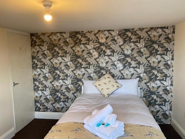 Berks Luxury Serviced Apartments,5 Bedrooms, 5 Double Beds, 2 Bathrooms, Free Super Fast Wifi & Parking Earley Luaran gambar