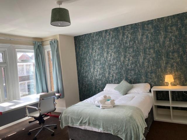 Berks Luxury Serviced Apartments,5 Bedrooms, 5 Double Beds, 2 Bathrooms, Free Super Fast Wifi & Parking Earley Luaran gambar